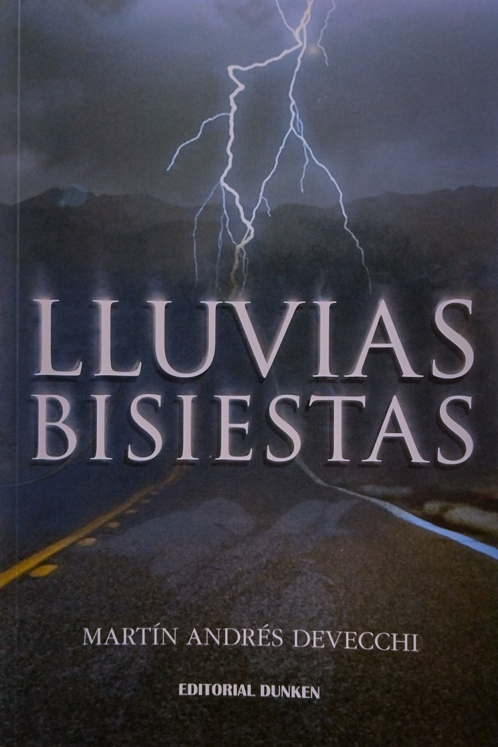 Reseña de «Lluvias bisiestas» de Martín Andrés&nbsp;Devecchi